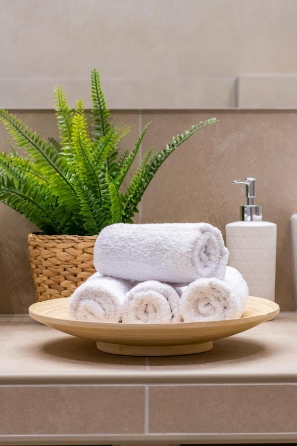 Villa Antigone Luxury Retreat 斯科派洛斯 外观 照片